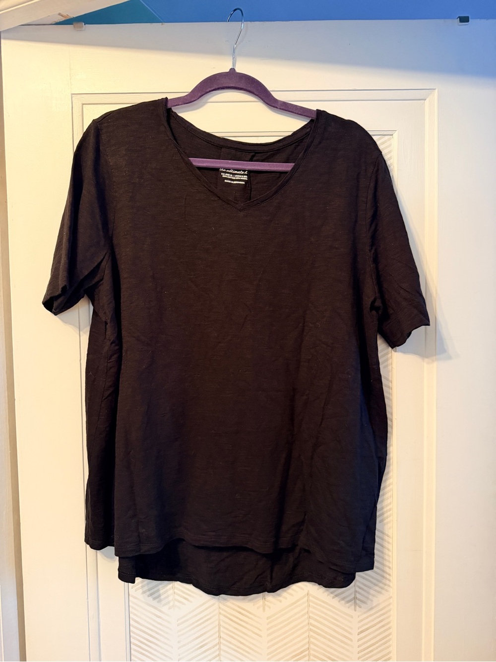 Chico's Black Short-Sleeve V-Neck Shirt